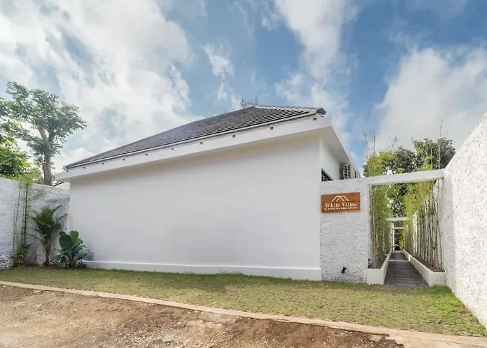 Exquisite 2-bedroom Brand New In Villa